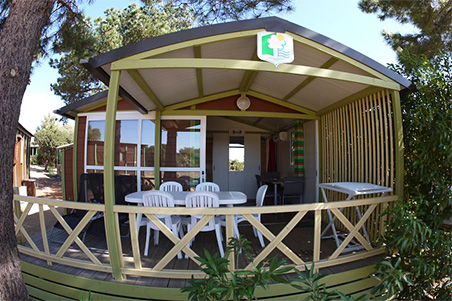 Un bungallow du camping des Olivier à Ille Rousse en Corse